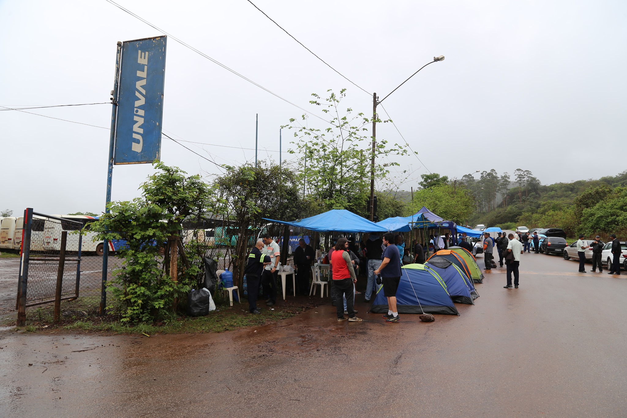 Após oito dias, motoristas da Univale interrompem paralisação