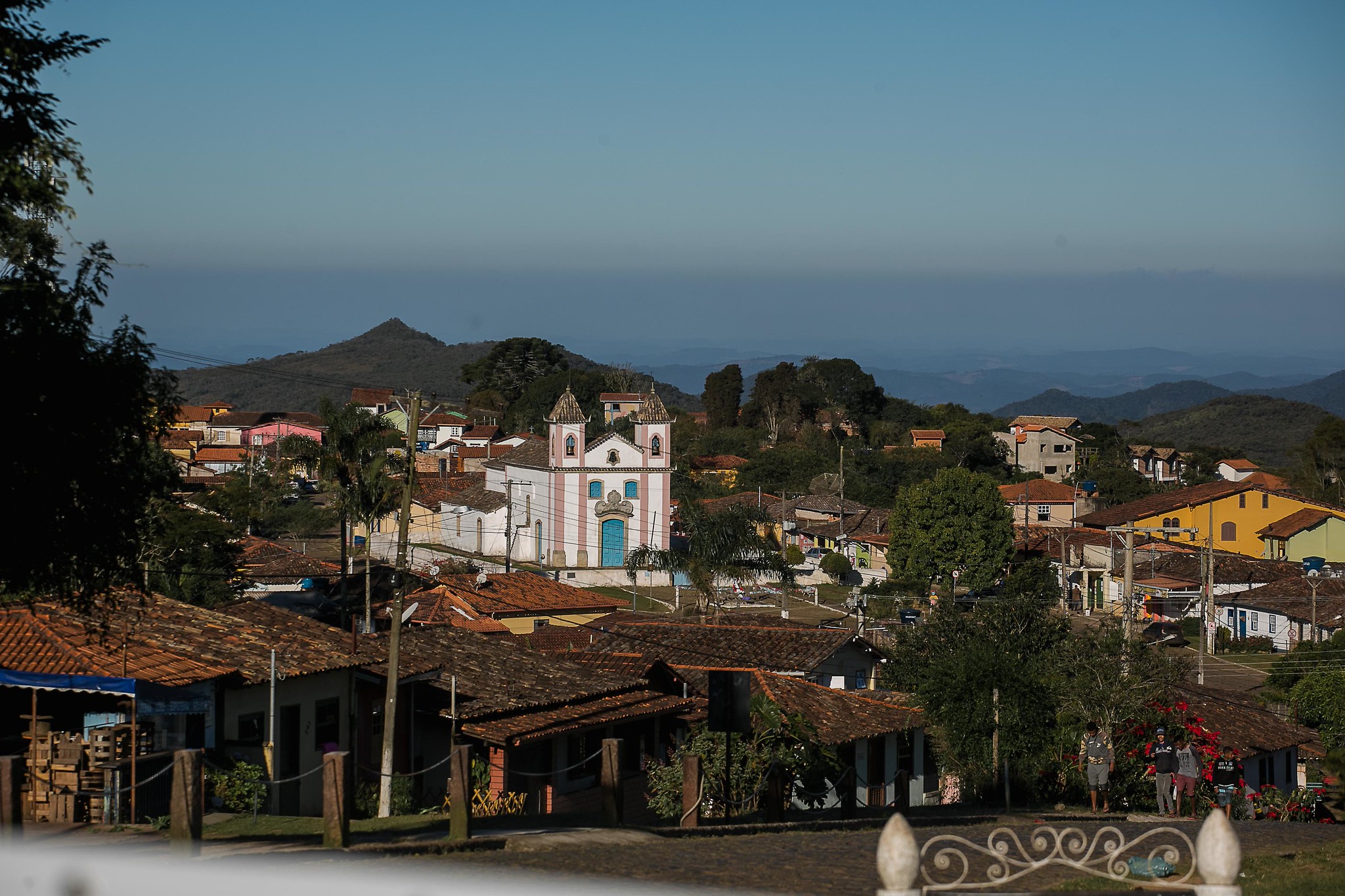Inverno acabando: Conheça o distrito de Ouro Perto, Lavras Novas-MG