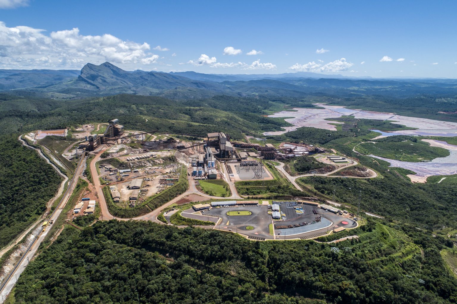 Terceirizadas da mineração ofertam mais de 20 vagas em MG