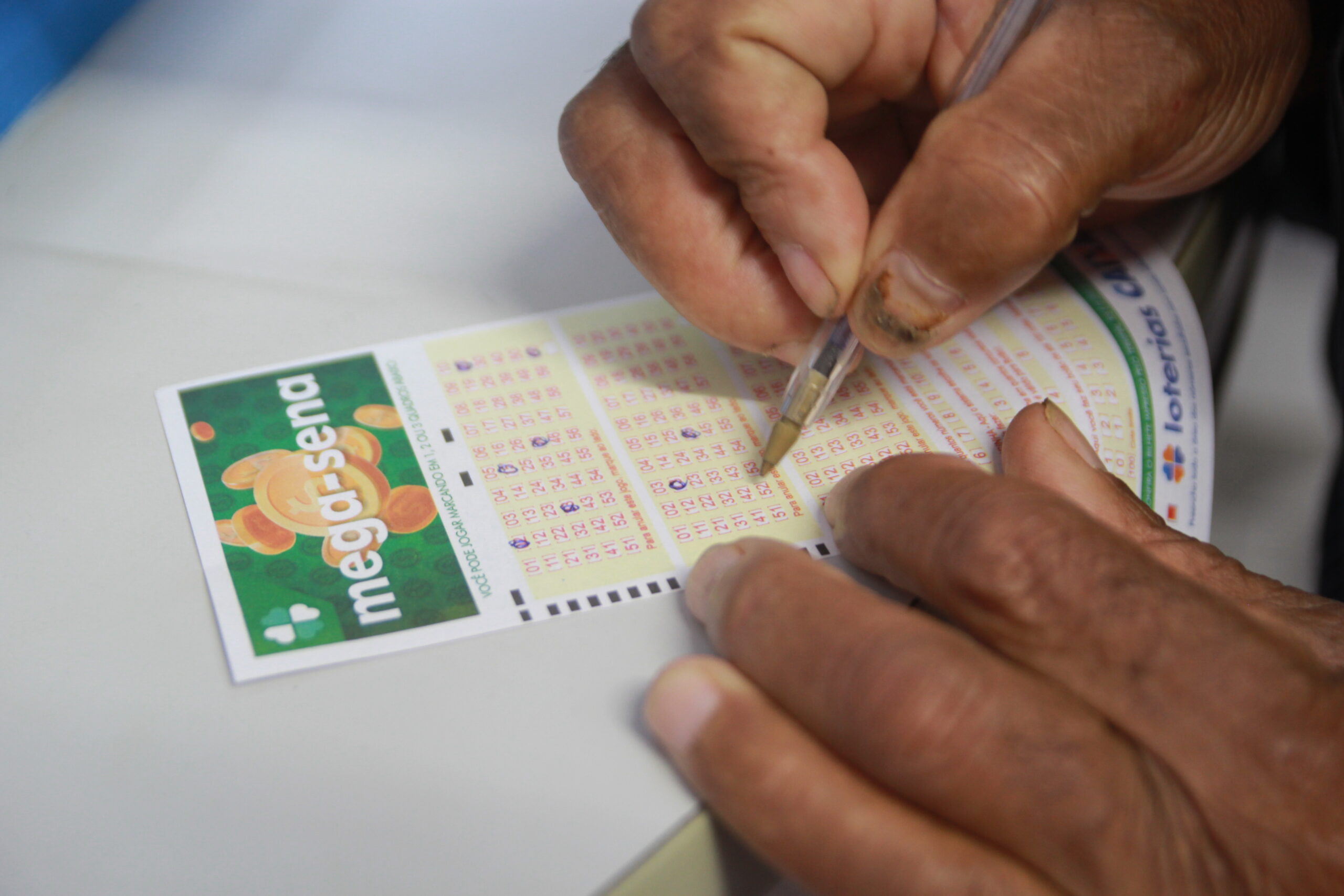 "Mega da Virada" antes da hora? prêmio da Mega-Sena chega a R$ 300 milhões