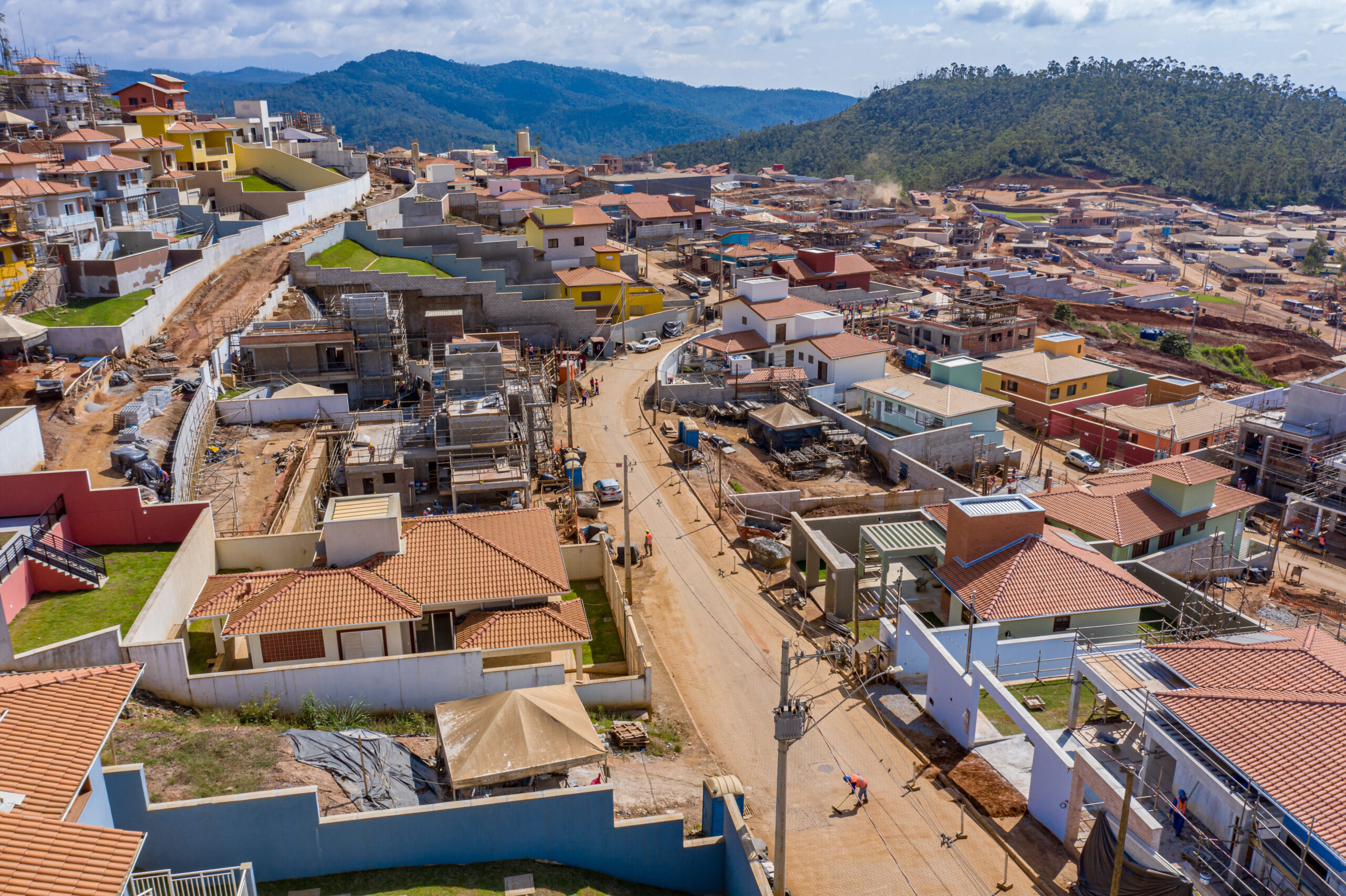 Obras em Mariana e região tem cerca de 450 vagas de emprego