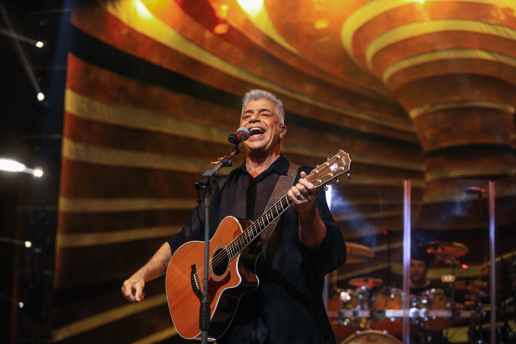 Lulu Santos e Jota Quest se apresentam em Lavras Novas, distrito de Ouro Preto