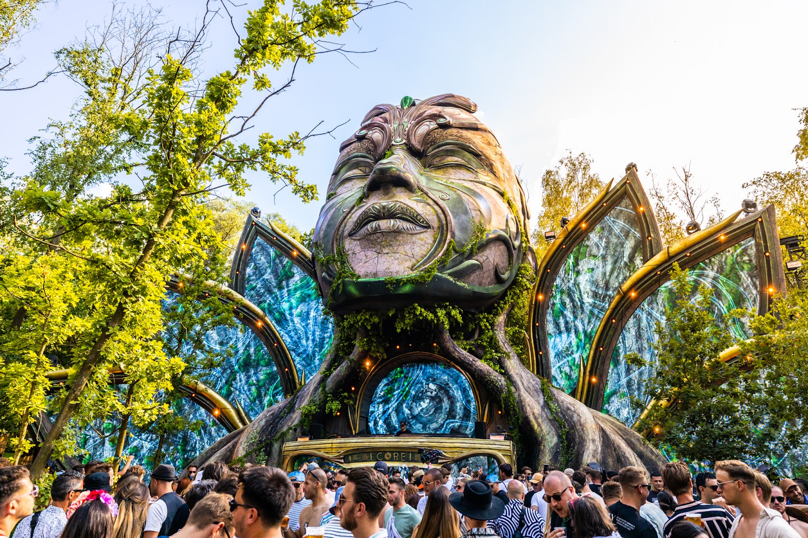 Palco CORE durante a 16ª edição do Tomorrowland Bélgica, The Reflection of Love 2022