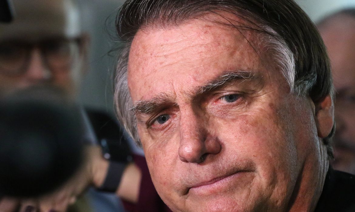 TSE forma maioria pela condenação e inelegibilidade de Jair Bolsonaro