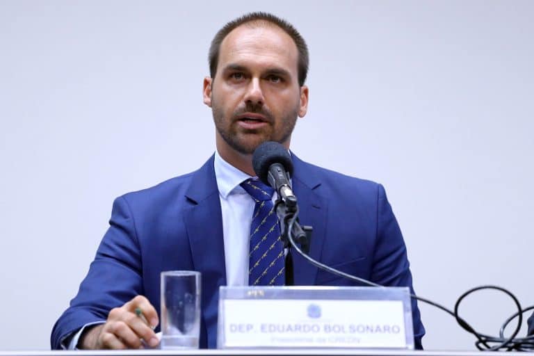 Respeito é bom – interpretando a ofensa de Eduardo Bolsonaro aos professores brasileiros