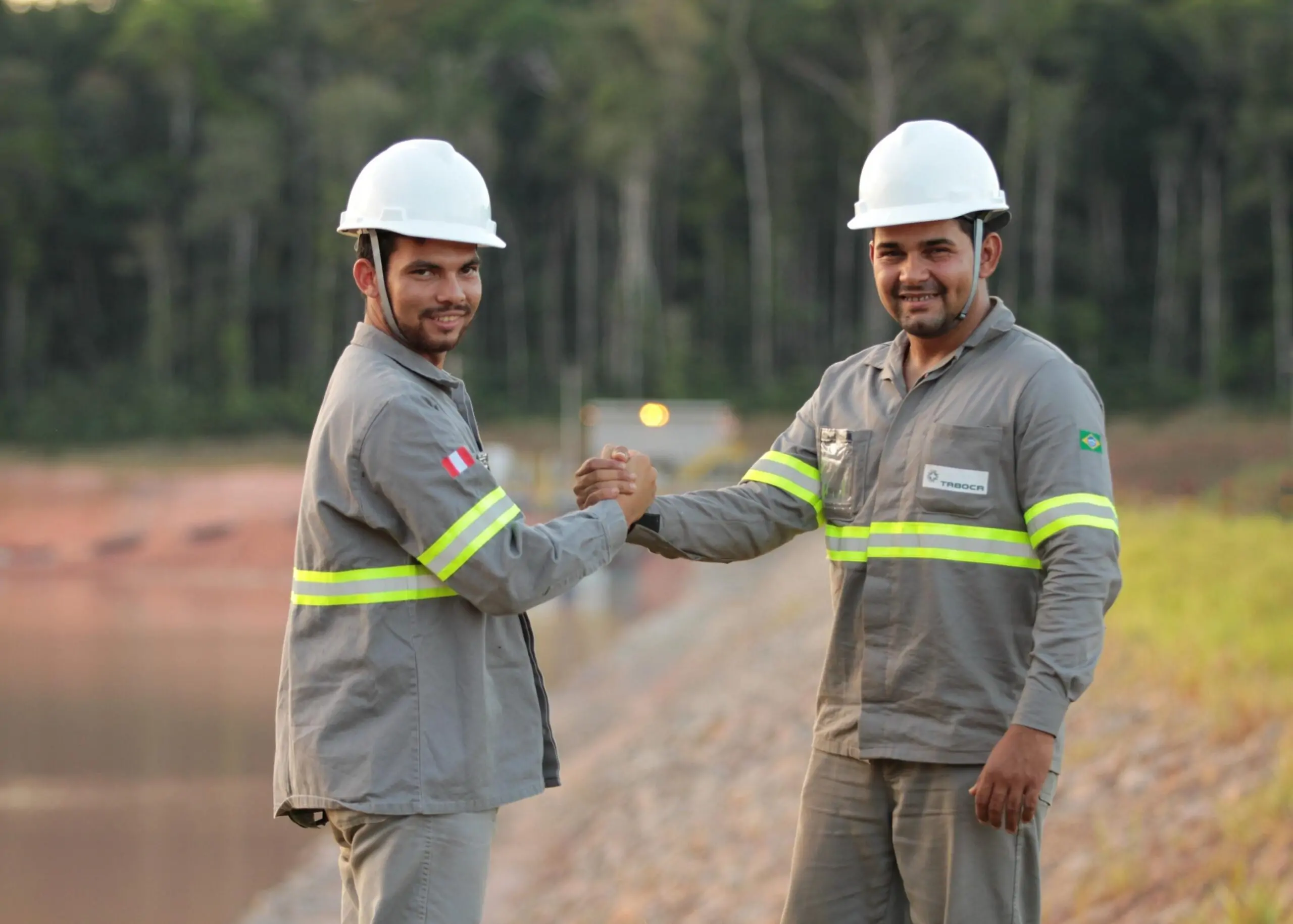 Mineração Taboca tem mais de 10 vagas em cargos como borracheiro, lubrificador, eletricista e outros