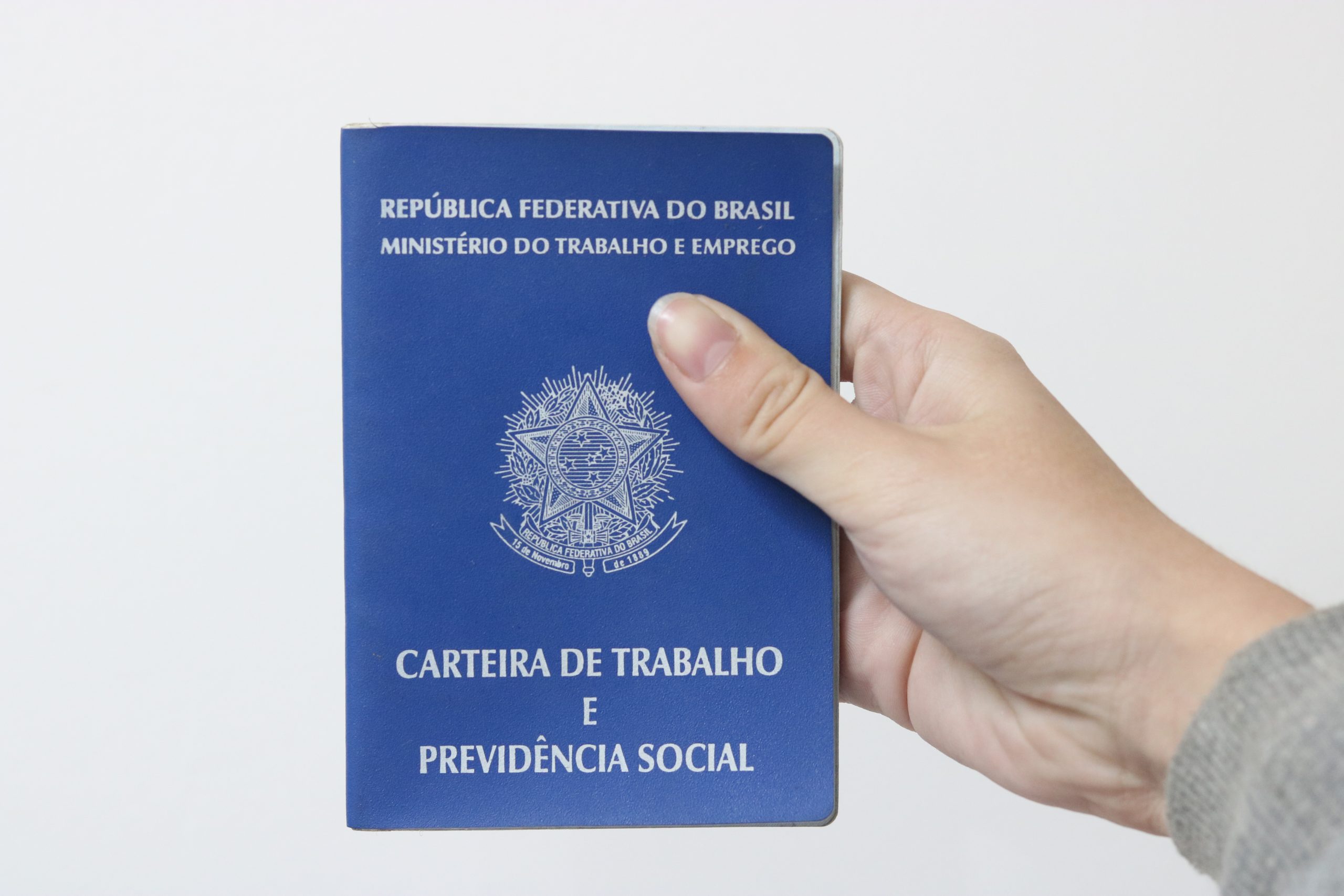 Sine Ouro Preto anuncia mais de 300 vagas de emprego para diversas funções nesta segunda-feira