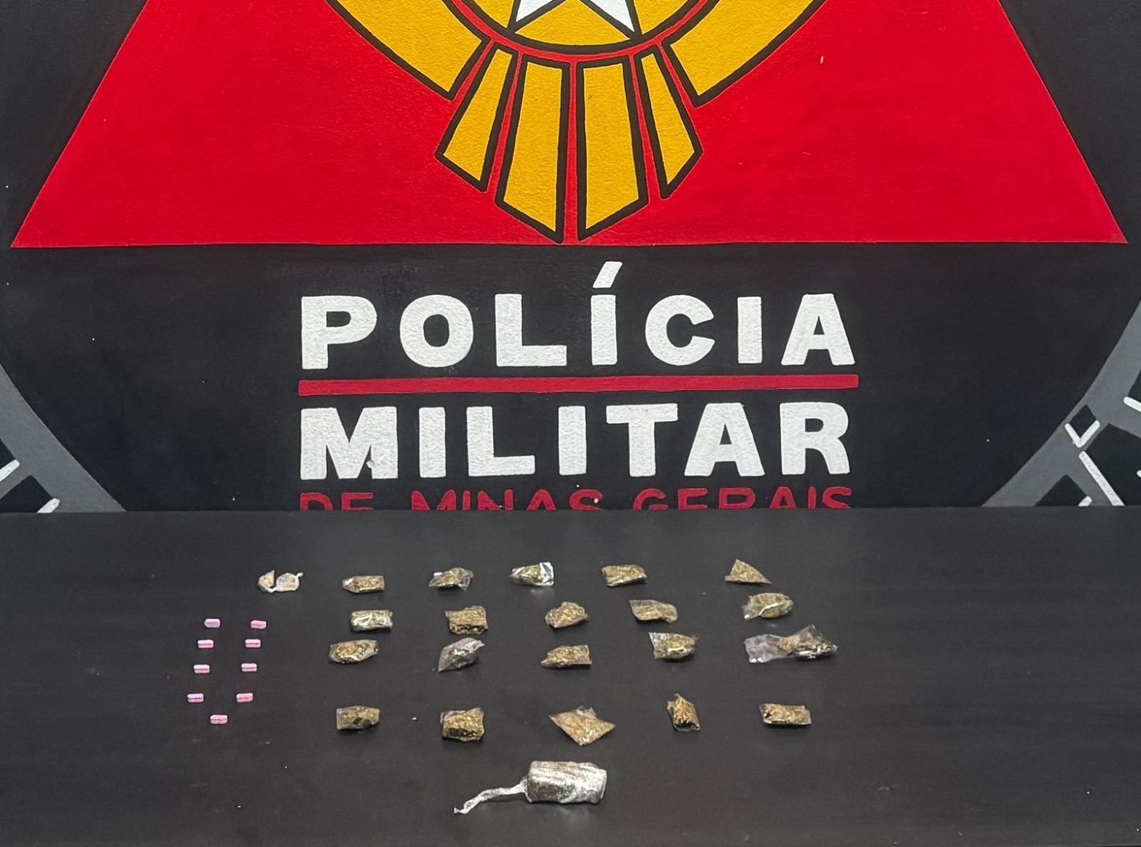Jovem é preso com ecstasy e maconha durante ação da Polícia Militar em Mariana (MG)