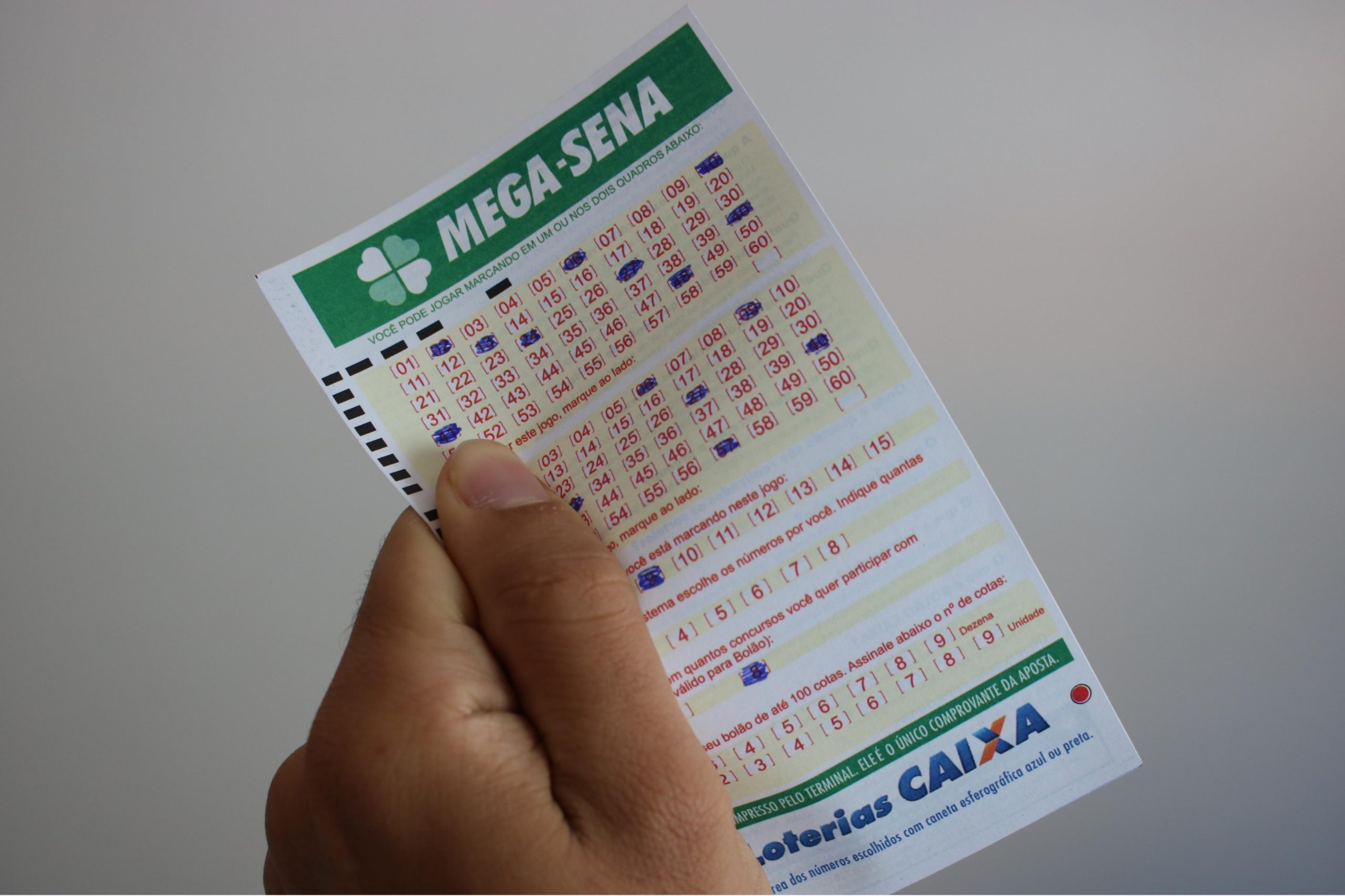 Prêmio acumulado da Mega-Sena chega a R$ 130 milhões nesta terça