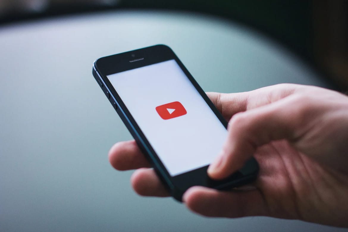 Aprenda de graça e potencialize seu currículo com cursos on-line da Vitru Educação em parceria com o YouTube