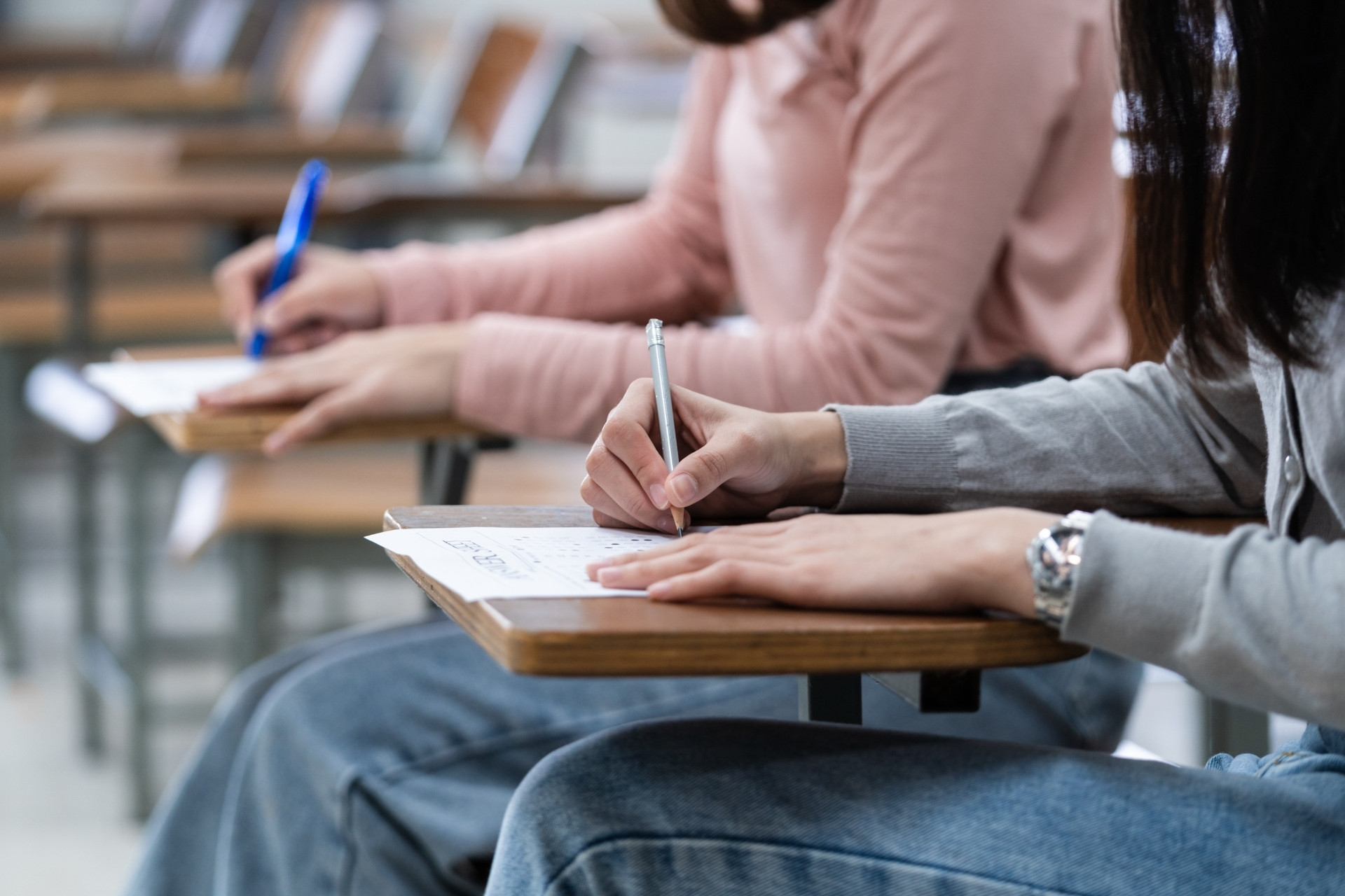 UFSJ lança concurso público com 10 vagas para cargos técnico-administrativos