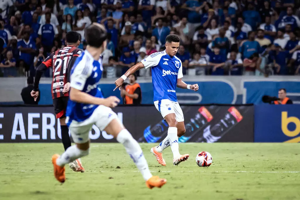 Cruzeiro perde invencibilidade de 10 anos em estreias do Campeonato Mineiro