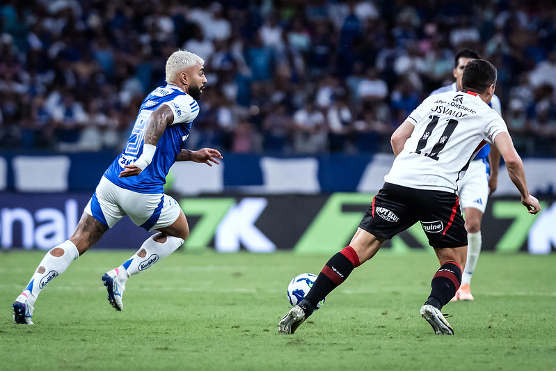 Santos abre as portas para Gabigol recomeçar a carreira após 2025 de pouco brilho no Cruzeiro
