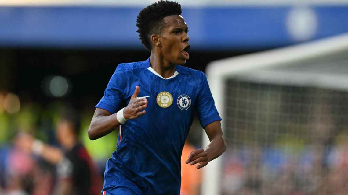 Cria do Cruzeiro, Estêvão é o atleta brasileiro mais caro do mundo