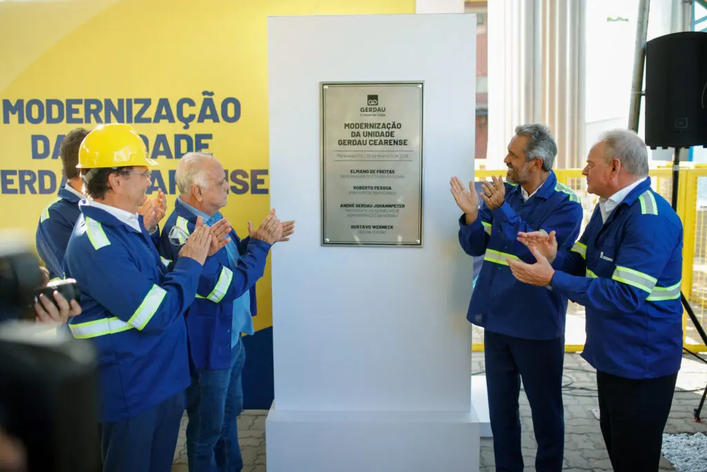 Gigante do aço reativa usina após modernização milionária e geração de empregos