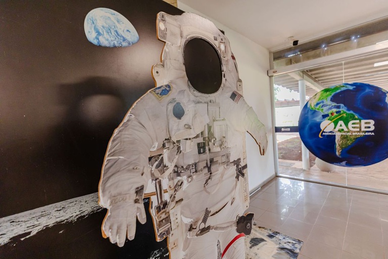 Agência Espacial Brasileira oferece 32 cursos gratuitos e online para fortalecer o programa espacial nacional
