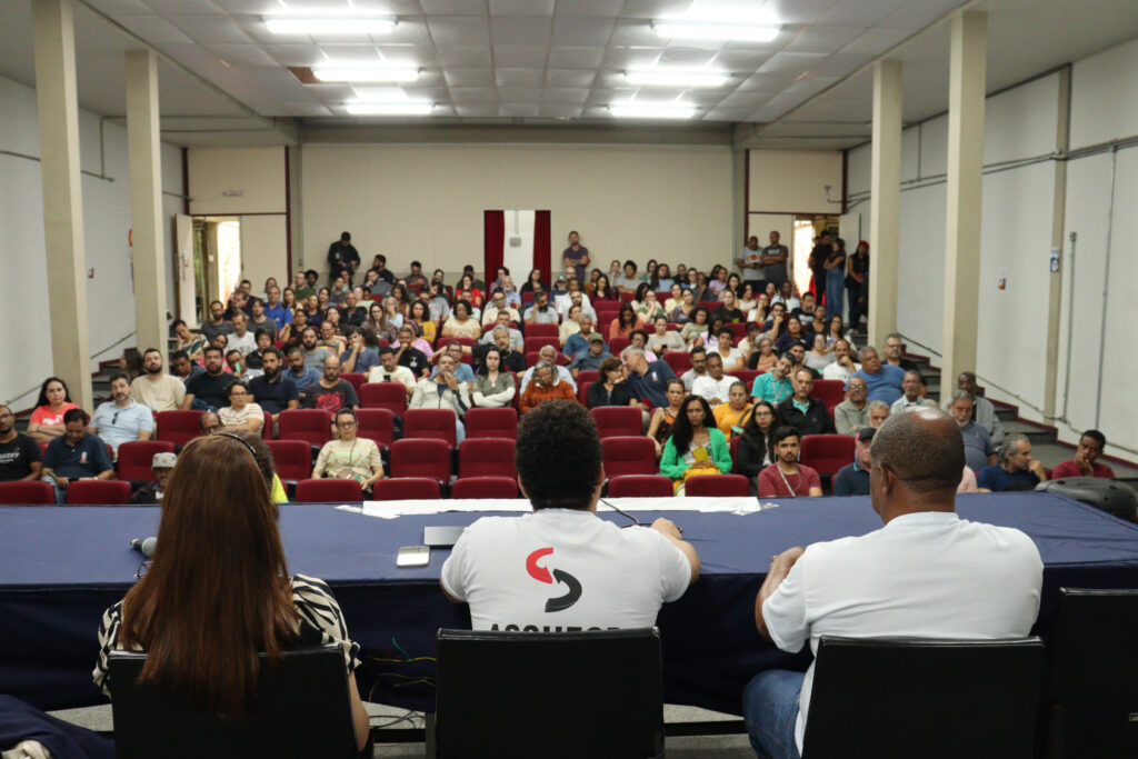 Técnicos administrativos da UFOP entram em greve nesta segunda, 2 de março