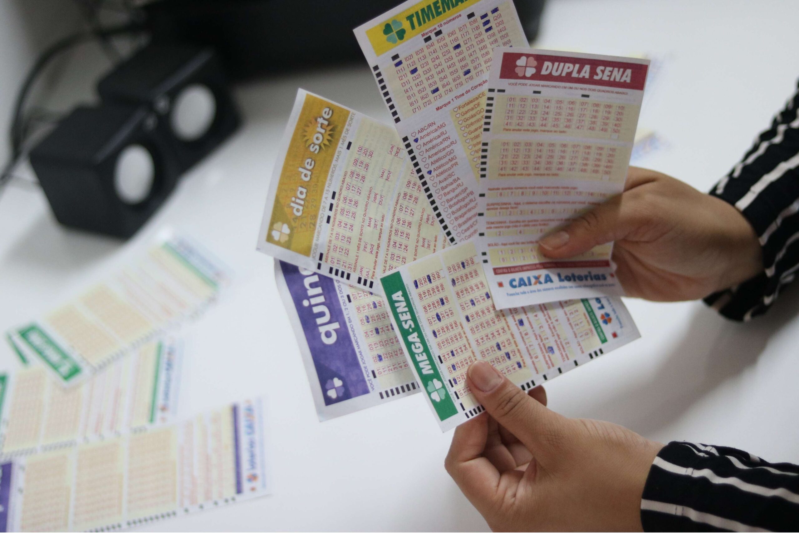 Mega-Sena 2987 acumula e Lotofácil 3642 tem ganhador; veja resultados da Quina 6982, +Milionária 339, Timemania 2369, Dia de Sorte 1191 e Federal 6051