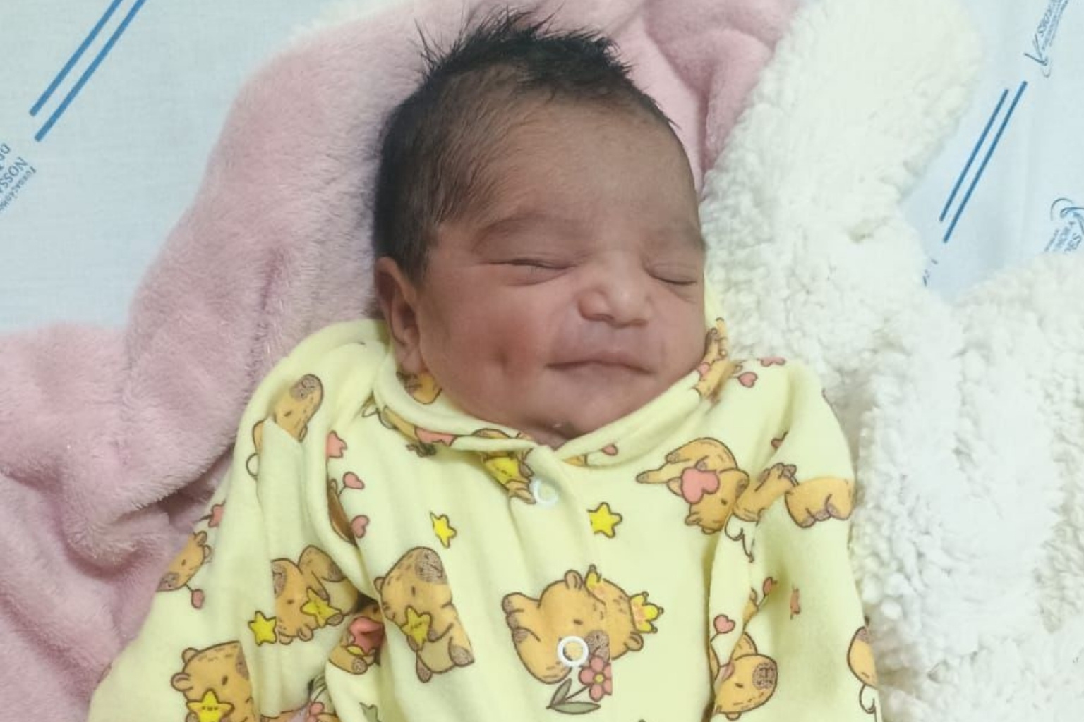 Bebê nasce dentro de carro na BR-040 e recebe primeiros cuidados em Nova Lima
