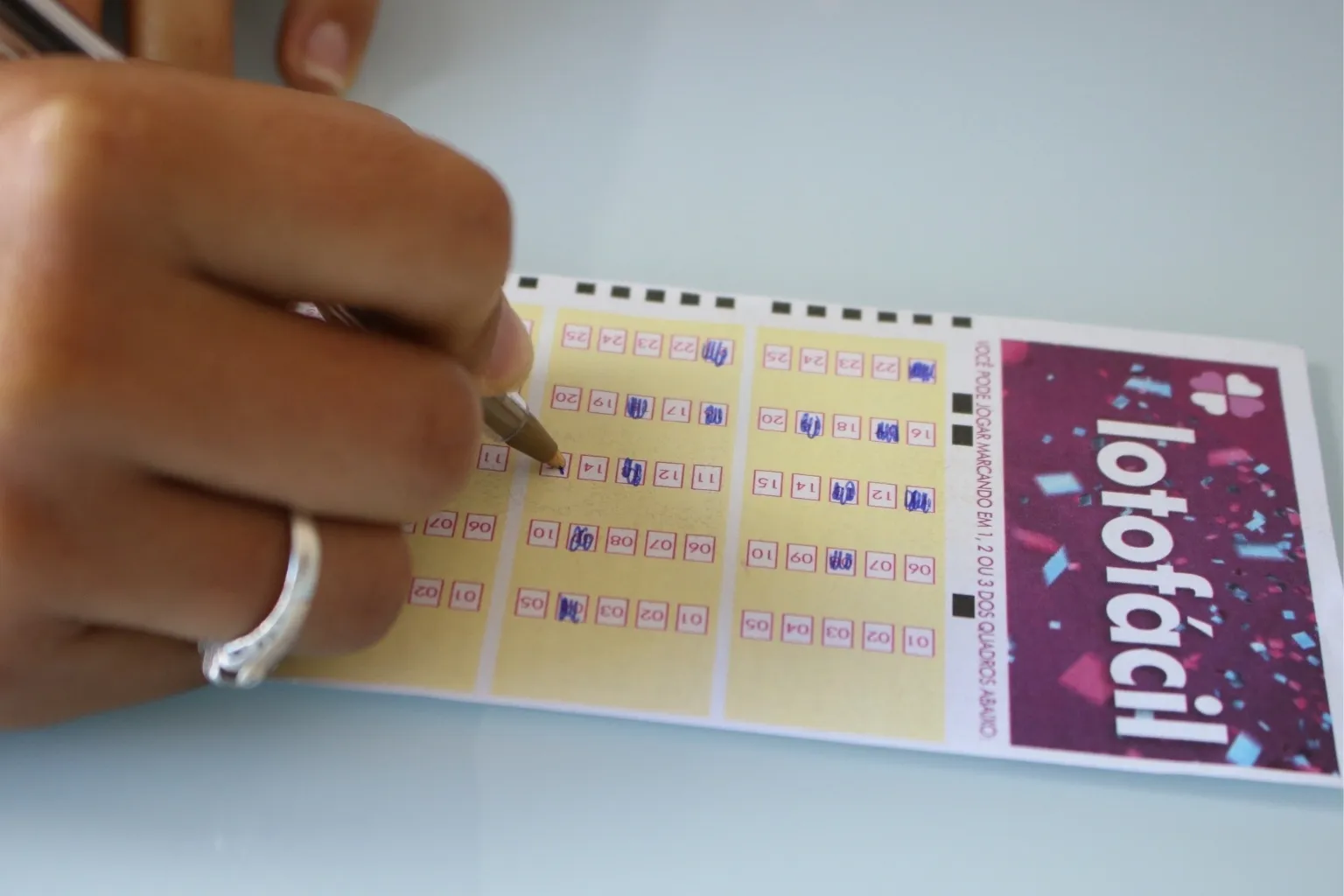Lotofácil 3656 premia quatro apostas e próximo concurso terá prêmio de R$ 2 milhões