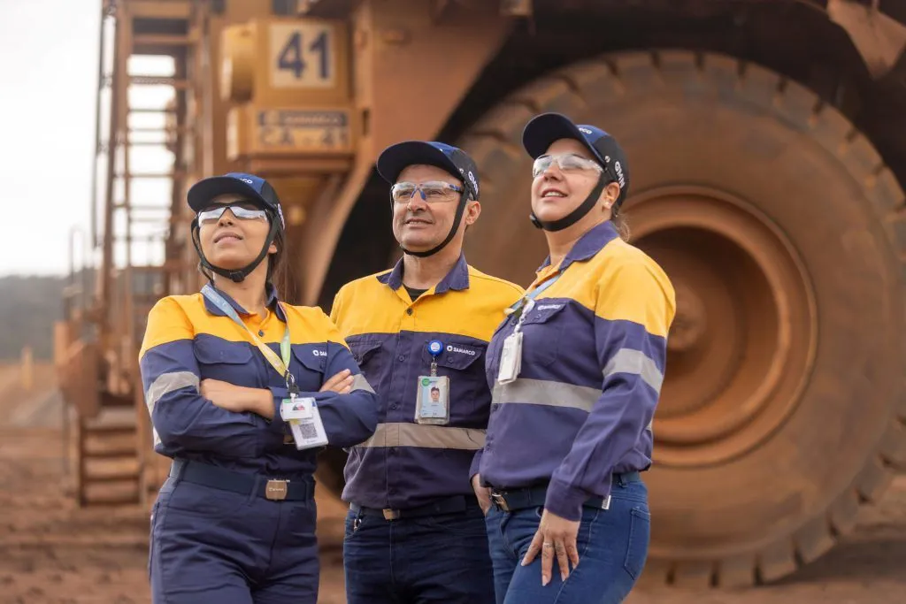 Vagas na mineração: Samarco abre vagas em Mariana, Belo Horizonte e Anchieta com oportunidades para mulheres e área operacional