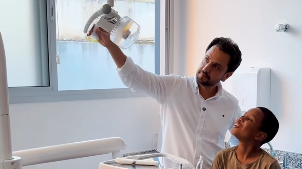 Paracatu recebe consultório odontológico e amplia acesso à saúde bucal em Mariana