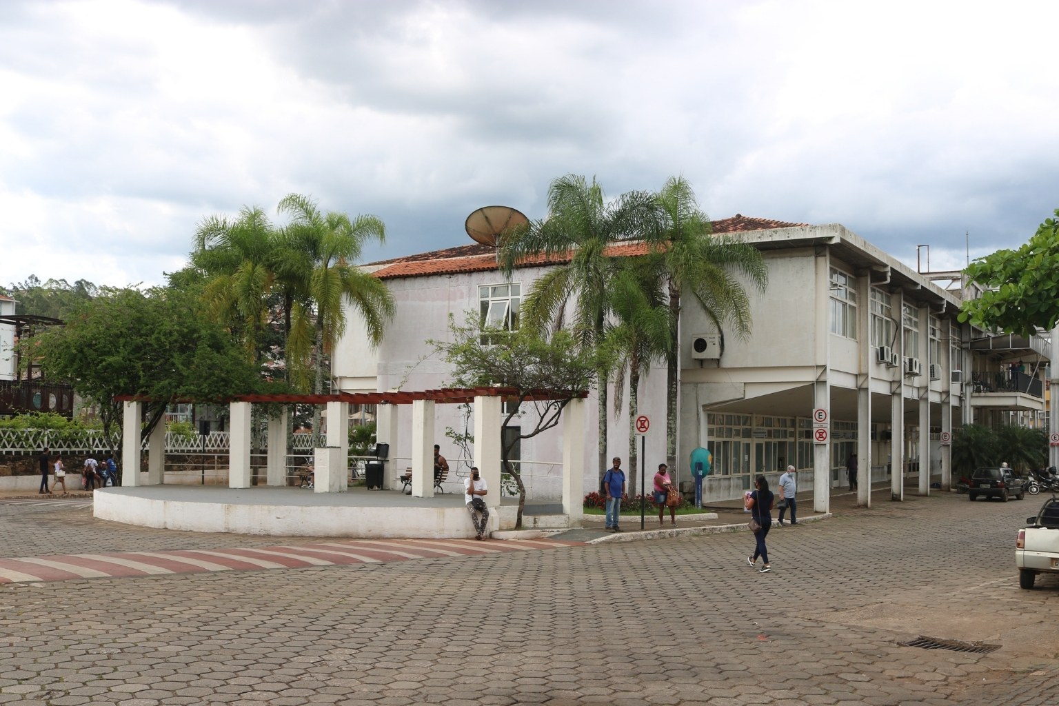 Prefeitura de Mariana abre processo seletivo com salários de até R$ 6,4 mil; inscrições começam em agosto