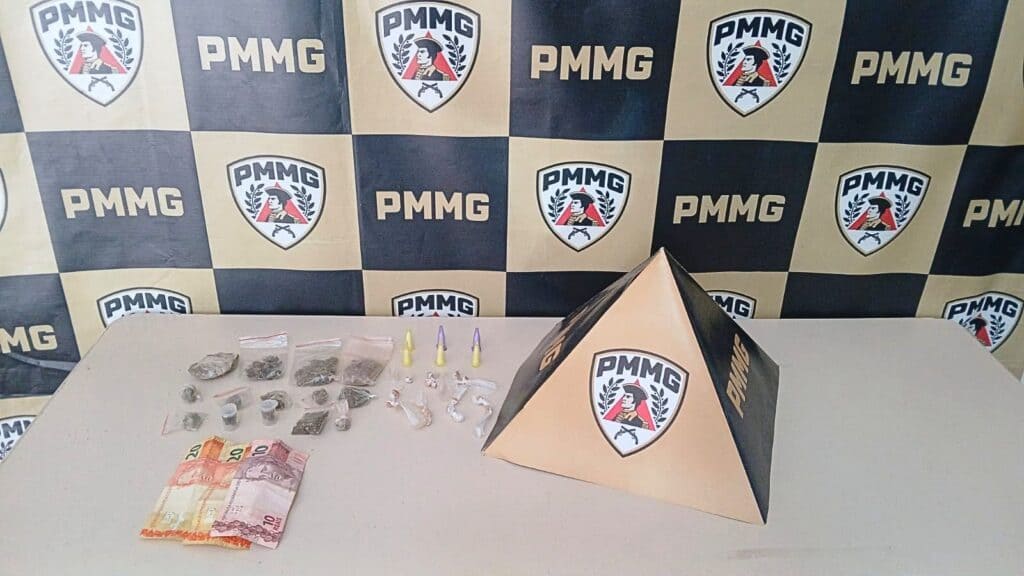 Adolescente é apreendido com drogas e moto furtada em Itabirito